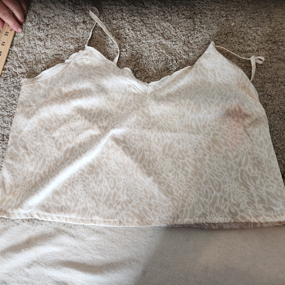 Colsie Sleep Top - Picture 4 of 10